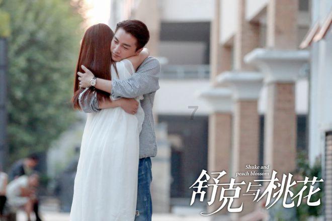 找不到女朋友是男的不够优秀吗？游戏画面